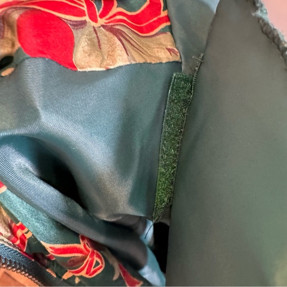 Vintage 100% Silk Christmas Novelty Print Bomber Full Zip Jacket - S - Oversized - Picture 8 of 11